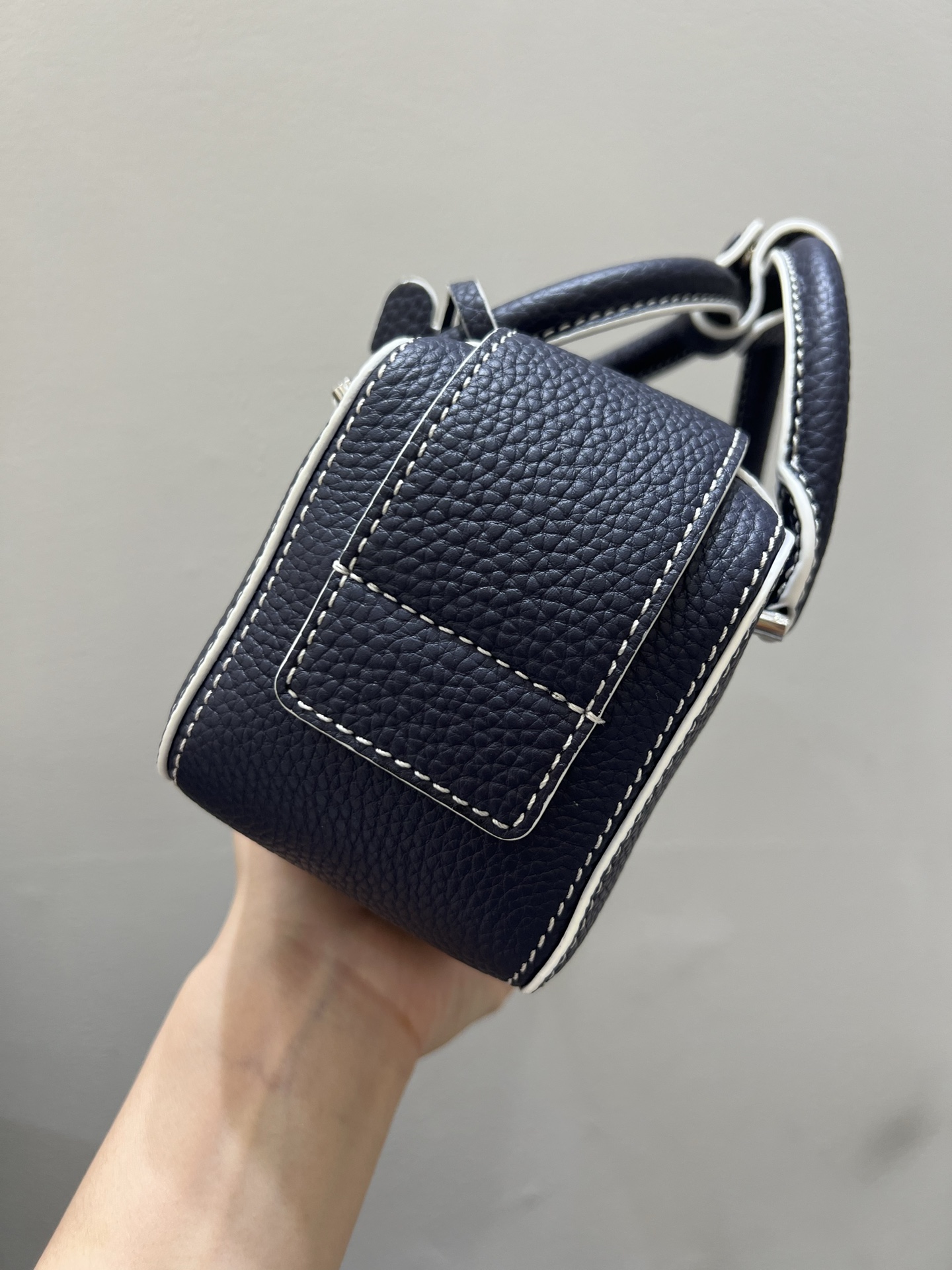 デルヴォー「Delvaux」Cool Box Nano ショルダーバッグ
