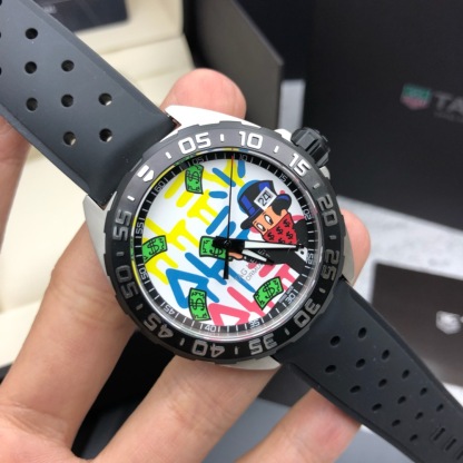 タグ・ホイヤー「TAG Heuer」カレラオートマティック ユニセックス 腕時計41mm