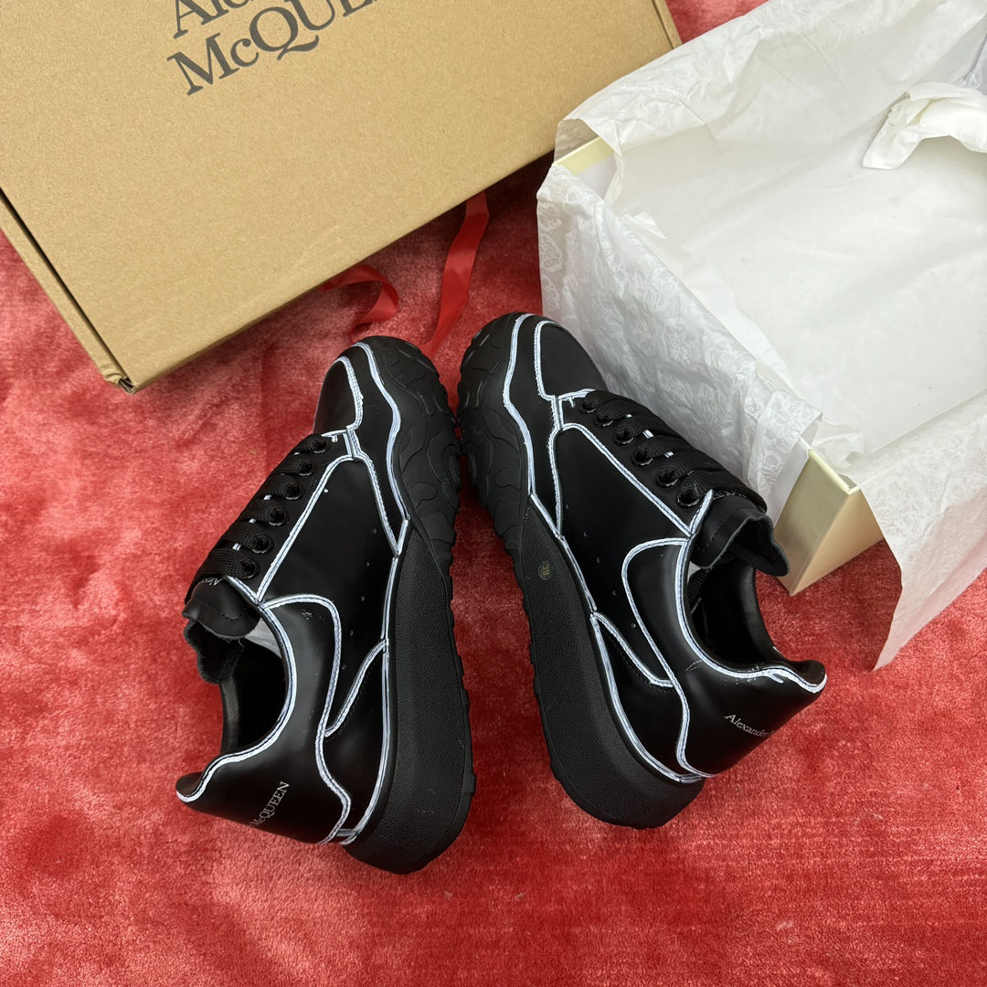 アレキサンダー・マックイーン［Alexander McQueen］Oversized Sneaker "Silk Gloss Leather" スニーカー