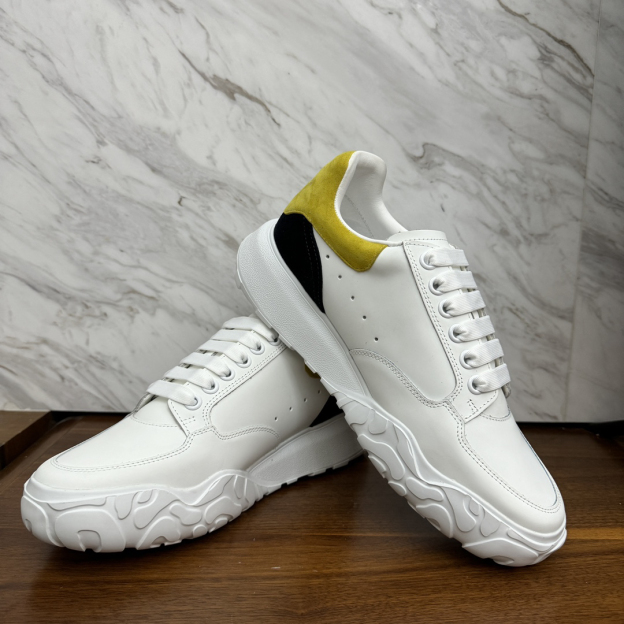 アレキサンダー・マックイーン［Alexander McQueen］Oversized Sneaker "Silk Gloss Leather" スニーカー