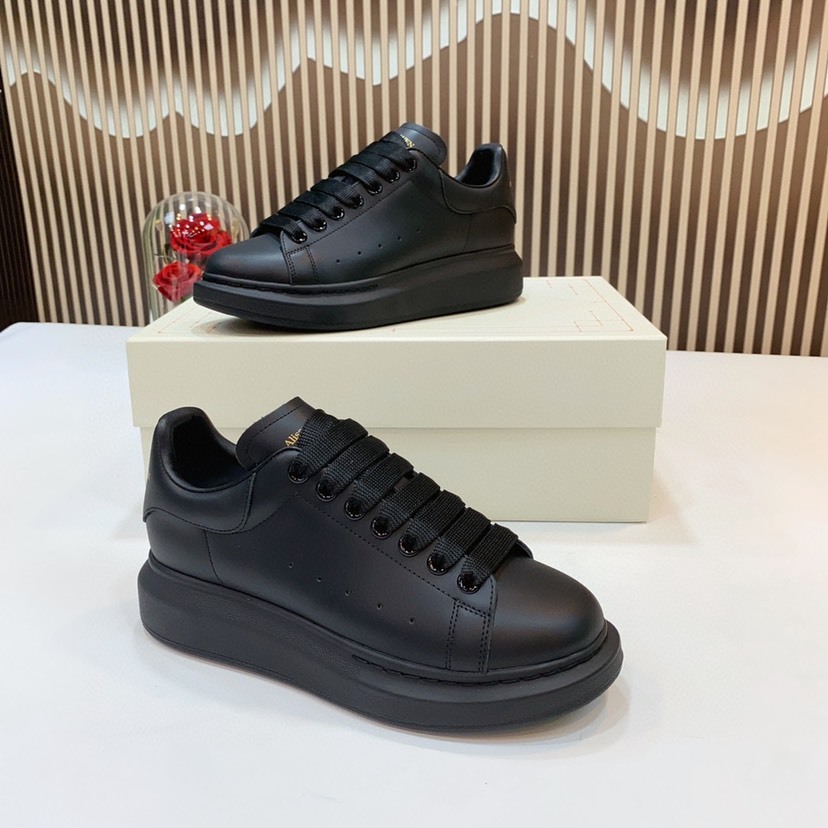 アレキサンダー・マックイーン［Alexander McQueen］Oversized Sneaker "Silk Gloss Leather" スニーカー