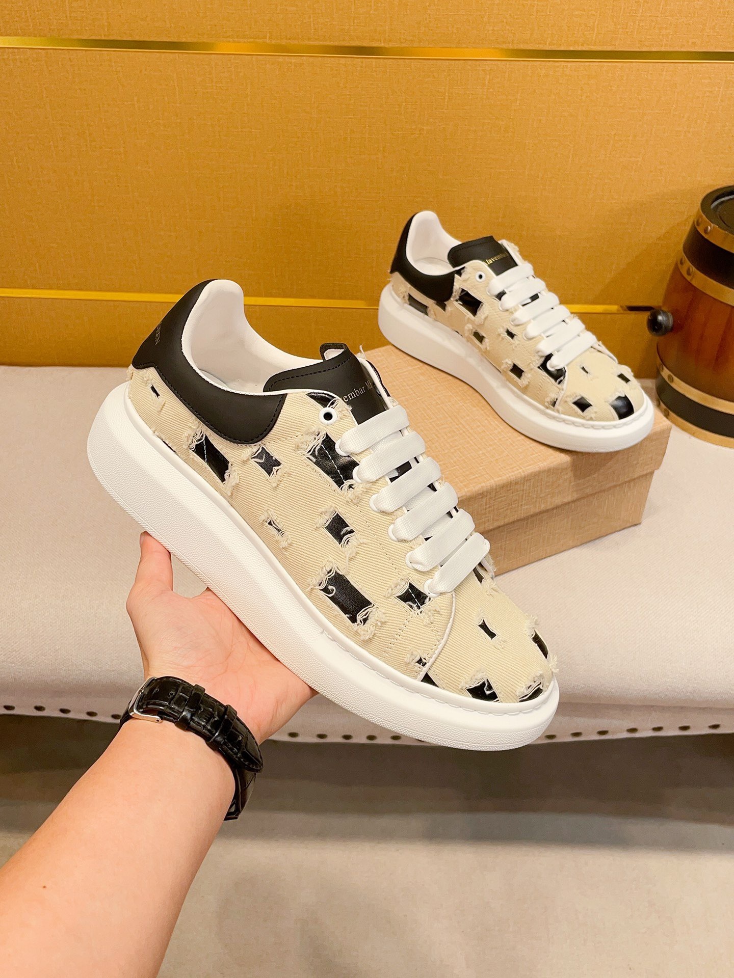 アレキサンダー・マックイーン［Alexander McQueen］Oversized Sneaker "Designer Edition" スニーカー