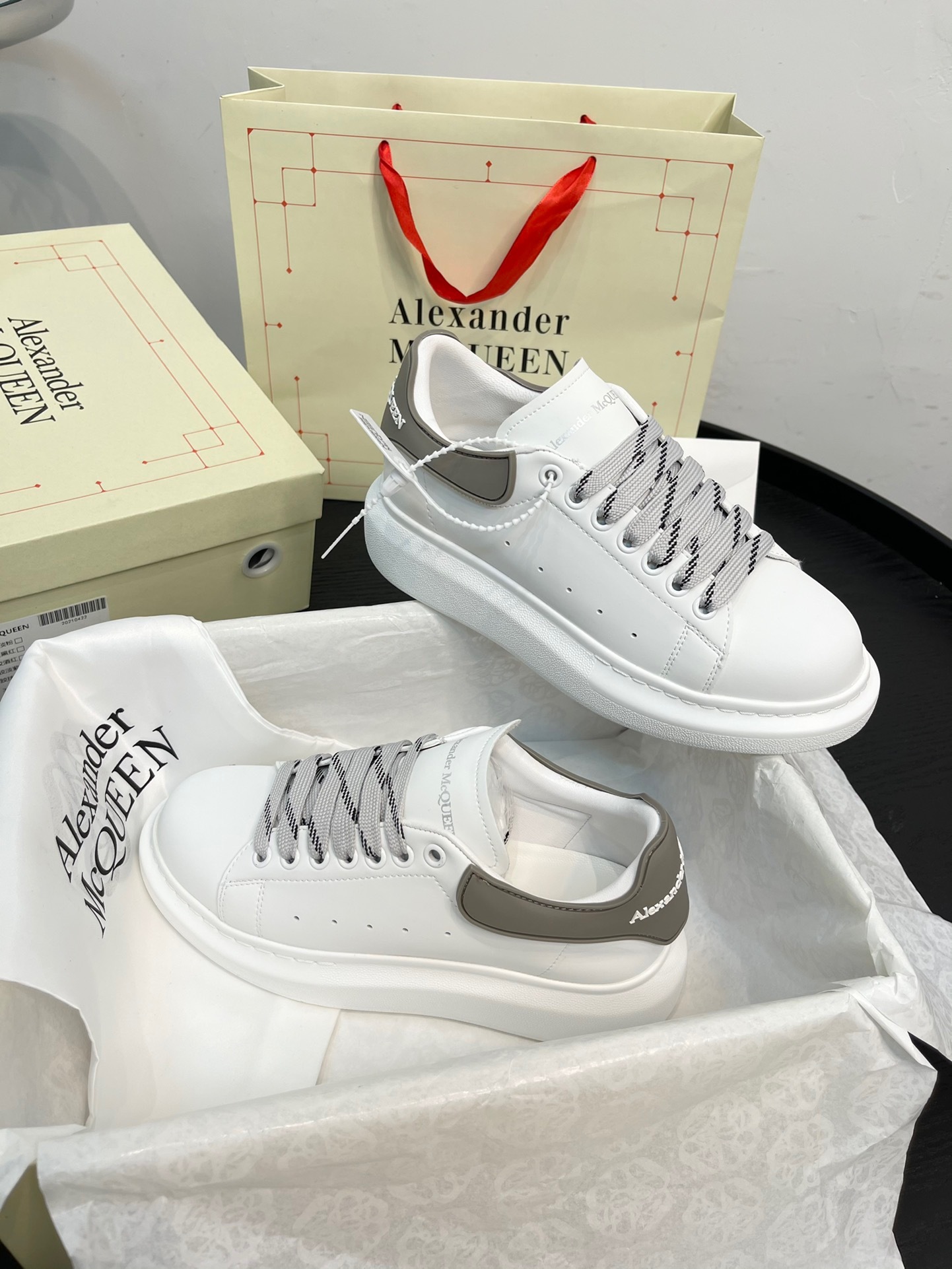 アレキサンダー・マックイーン［Alexander McQueen］Oversized Sneaker スニーカー