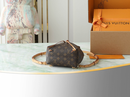 ルイ・ヴィトン「Louis Vuitton」MONTSOURIS BB バックパック