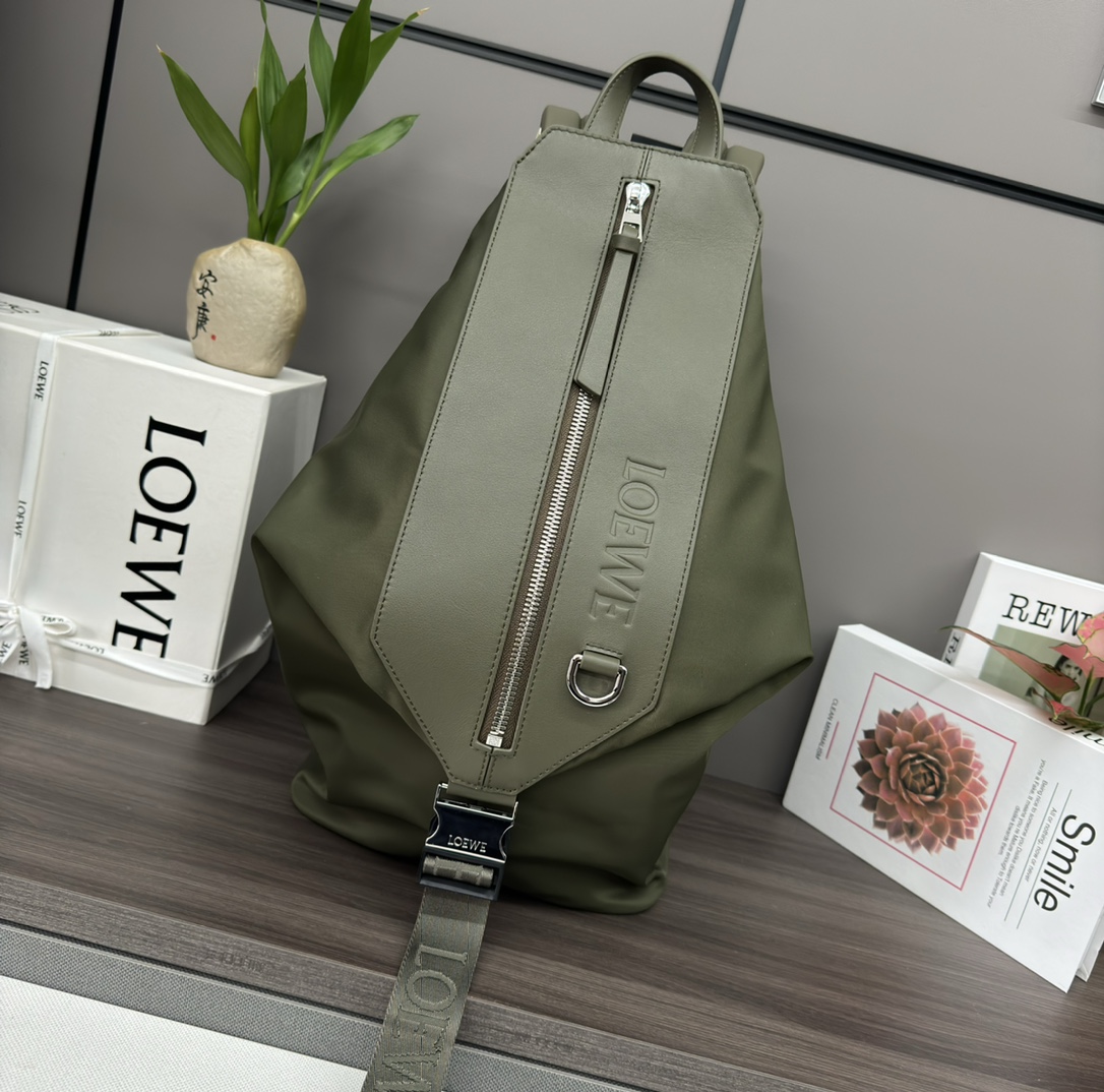 ロエベ「Loewe」Flex バックパック