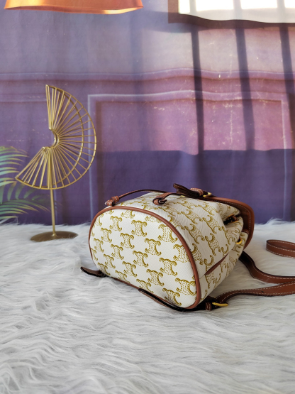 セリーヌ「Celine」Triomphe ミニ バックパック