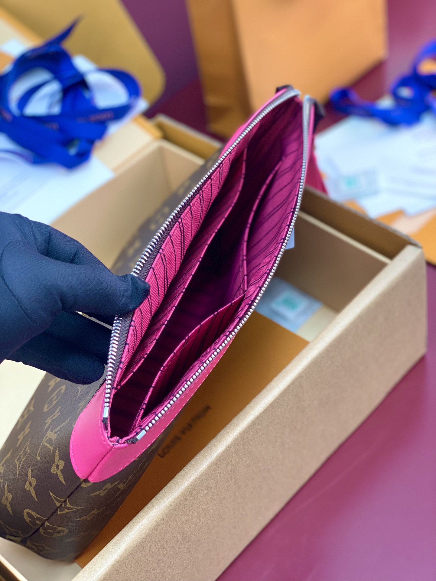 ルイ・ヴィトン「Louis Vuitton」ポシェット･ヴォワヤージュ スープル