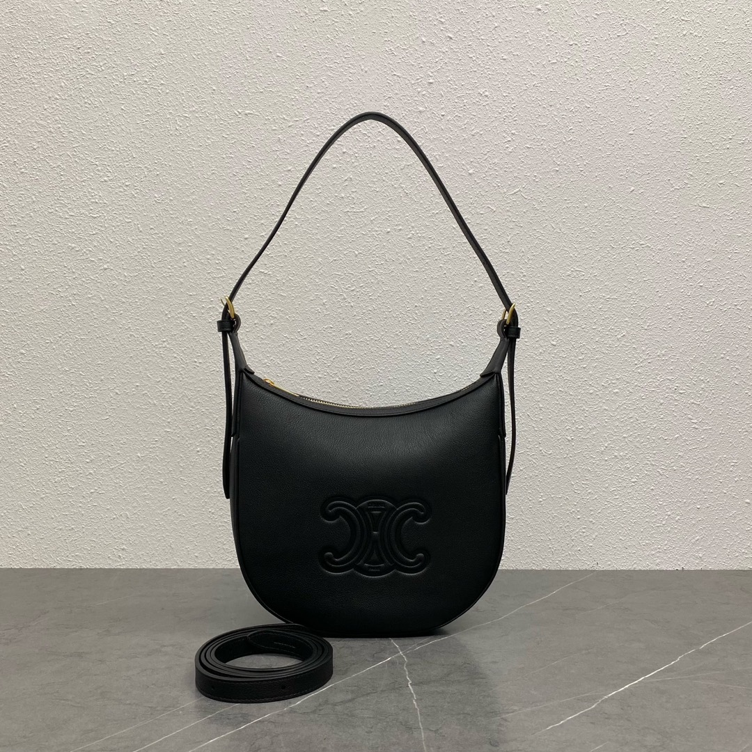 セリーヌ「Celine」新作 小サイズ HELOISE HOBO アンダーアームバッグ