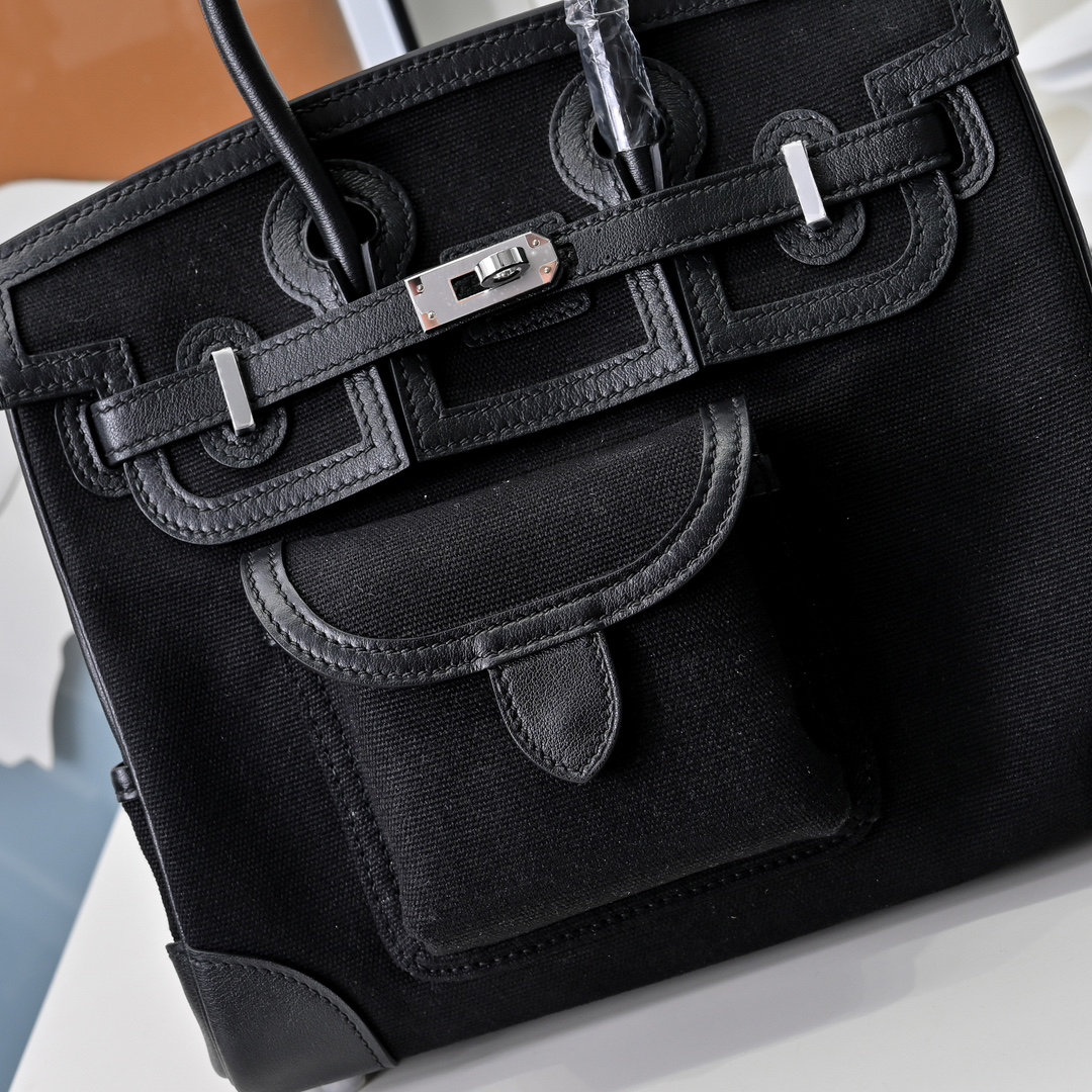 エルメス「Hermès」Cargo スウィフトレザー＆トワル クアドリル シルバーハードウェア バッグ