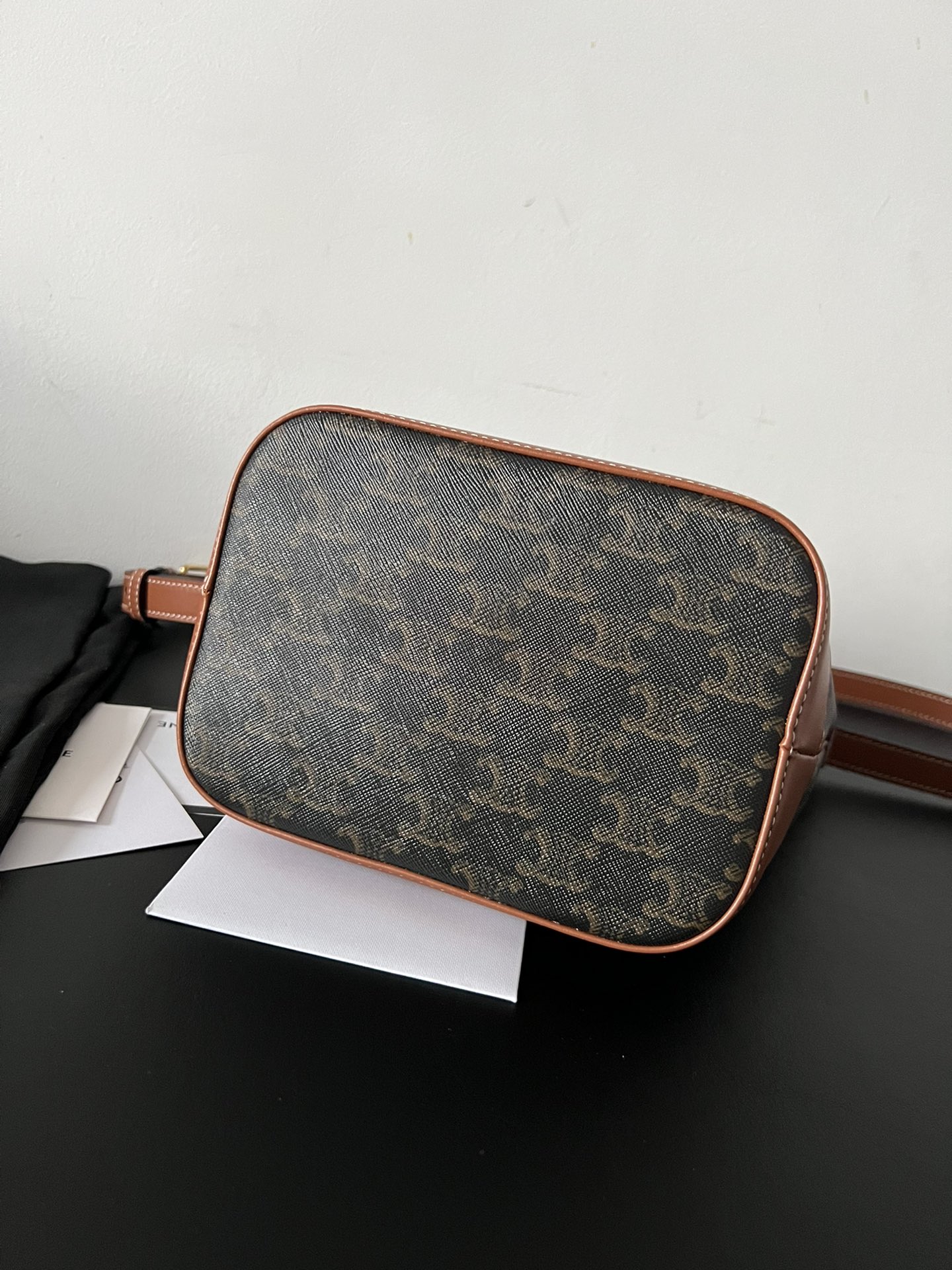 セリーヌ「Celine」凱旋プリントのバケツバッグを特注しました