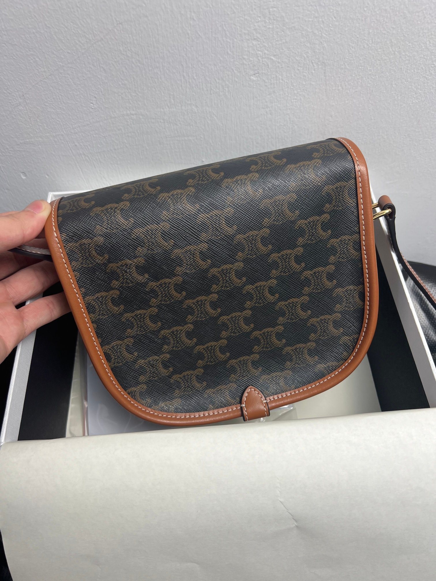 セリーヌ「Celine」トリアンフ モノグラム サドルバッグ