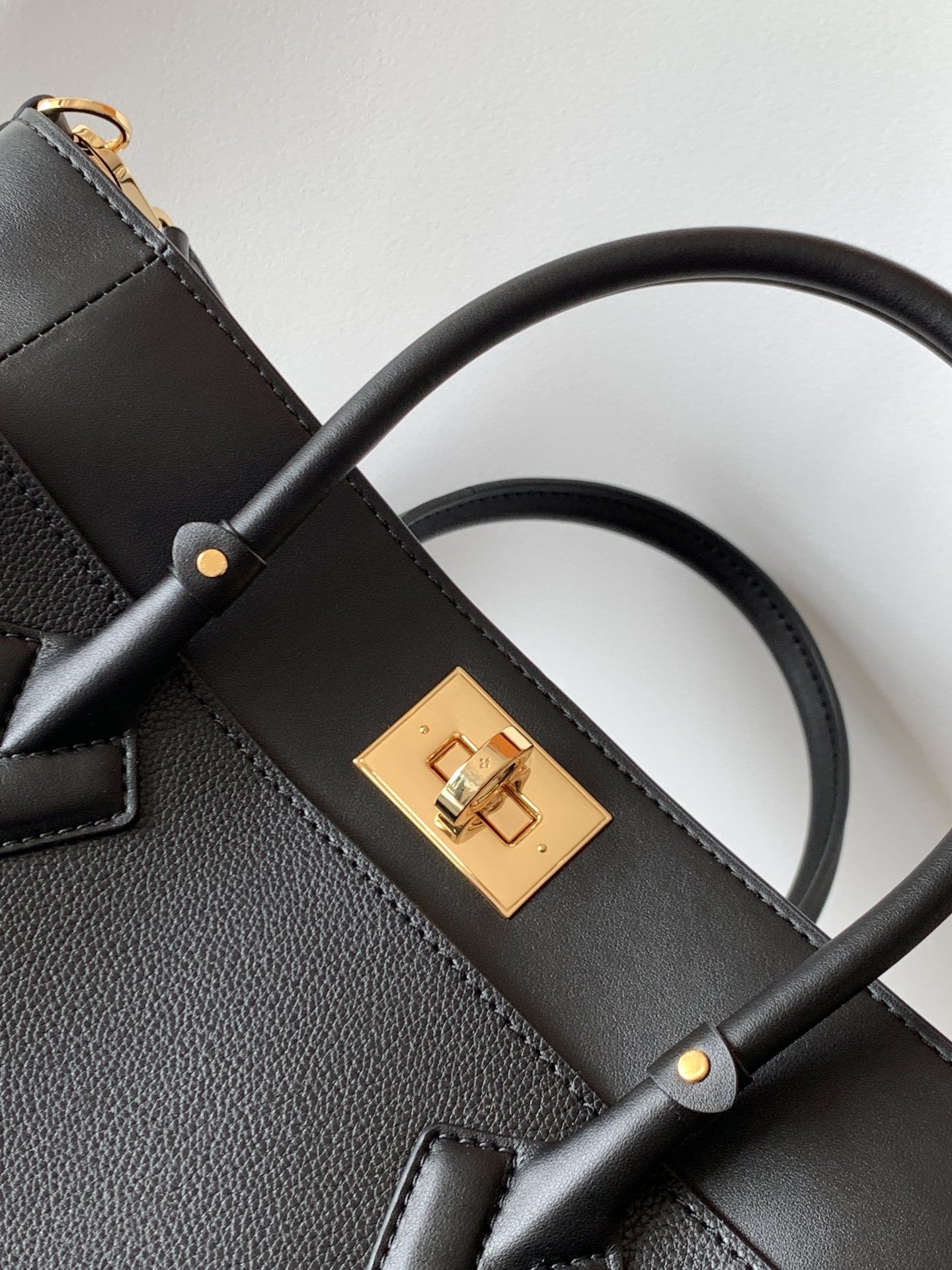 ルイ・ヴィトン「Louis Vuitton」Monogram 撞色大型トートバッグ