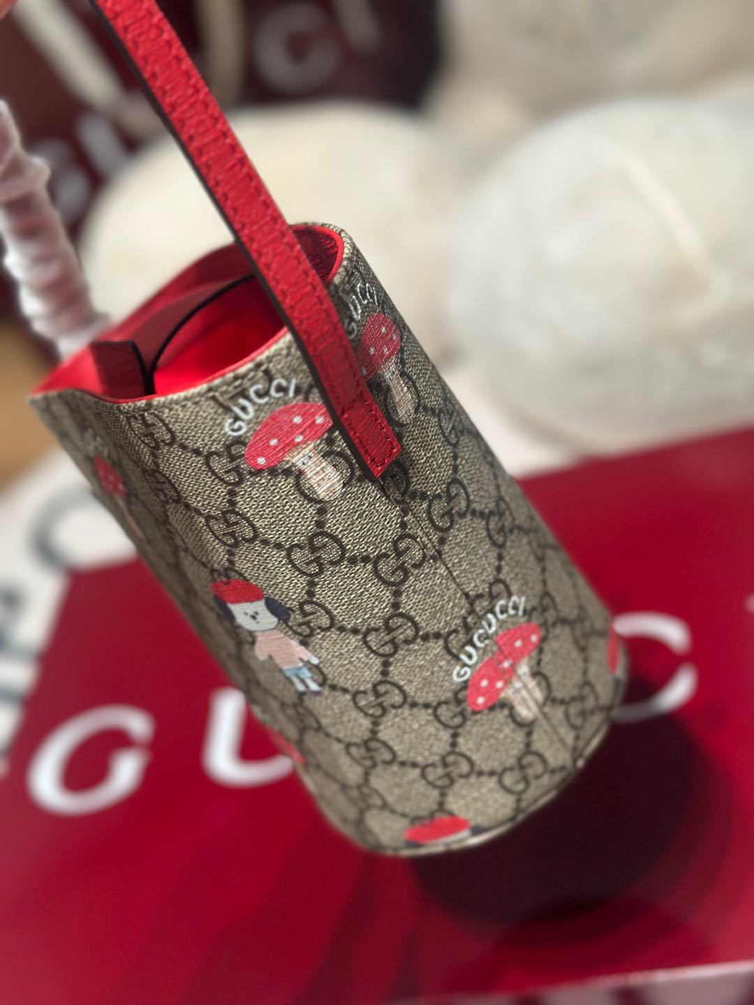 グッチ「Gucci」GG Supreme バケットバッグ