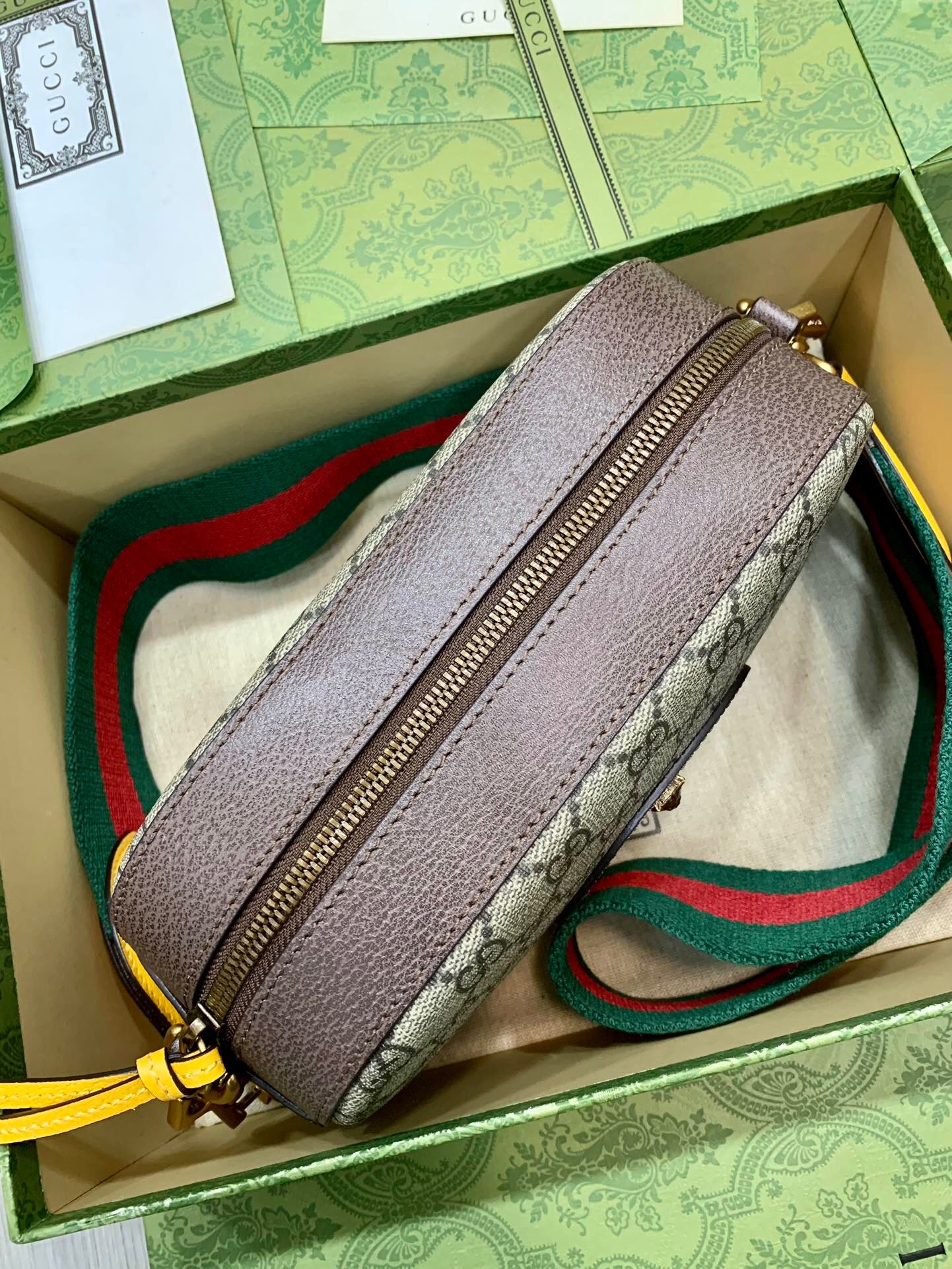 グッチ「Gucci」GG Supreme メッセンジャーバッグ