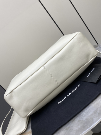 サンローラン「Saint Laurent」‌JAMIE LARGE POCHON アンダーアームバッグ