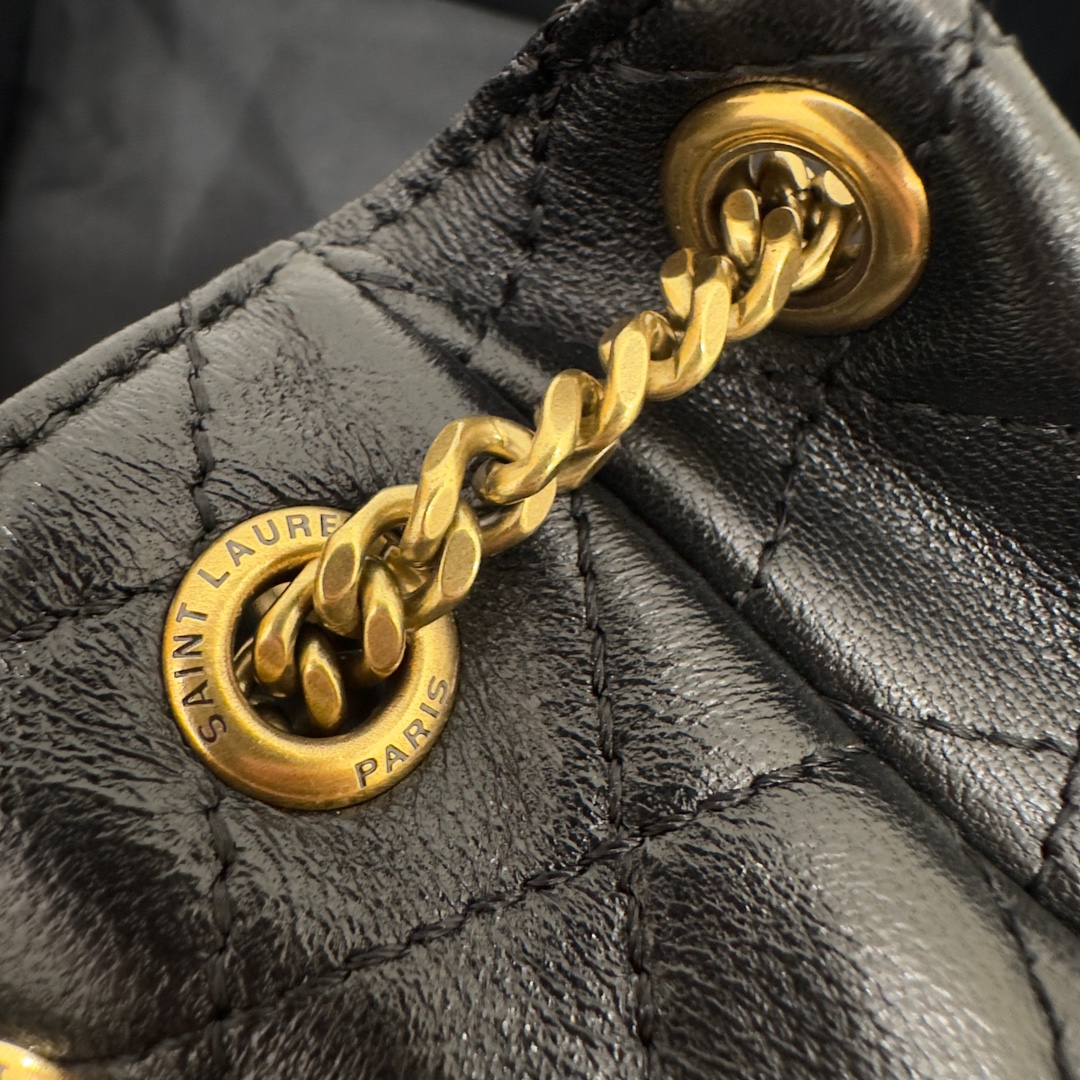 サンローラン「Saint Laurent」‌LE CASSANDRE チェーンバッグ