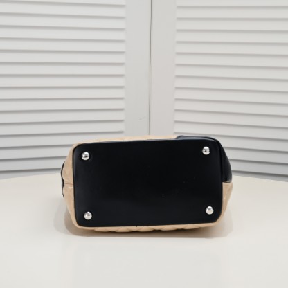 シャネル「Chanel」24A ヴィンテージ バスケットバッグ レディース ショッピングトート