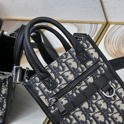 ディオール「Dior」Obliqueプリント トラベルケース（化粧ポーチ/ケアバッグ）