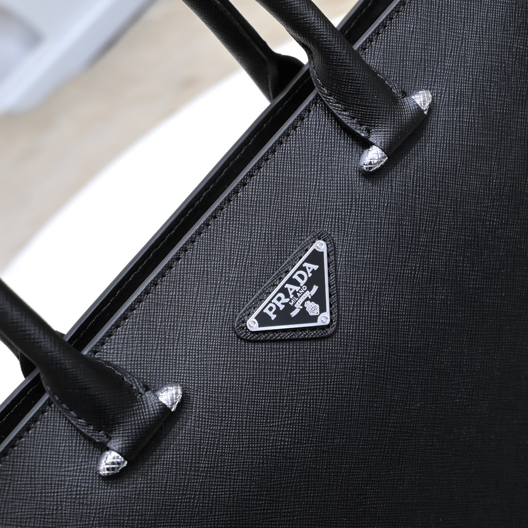 プラダ「Prada」Re-Nylon 2025 メンズ ビジネスバッグ