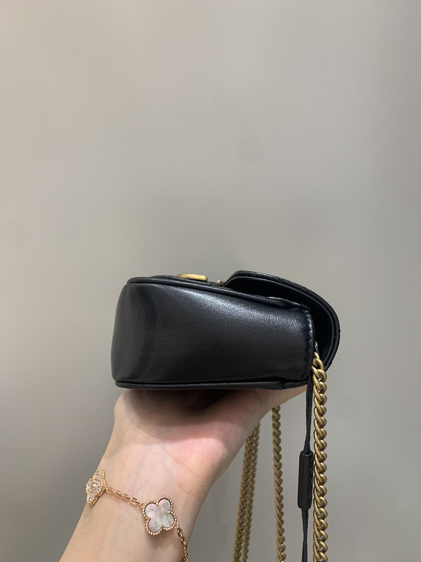 グッチ「Gucci」クラシック ショルダーバッグ