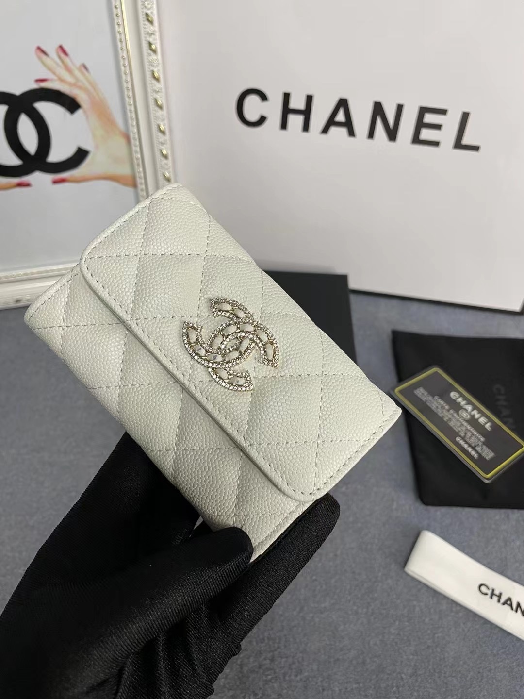 シャネル「Chanel」カヴィアレザー ダイヤモンドロゴ カードケース