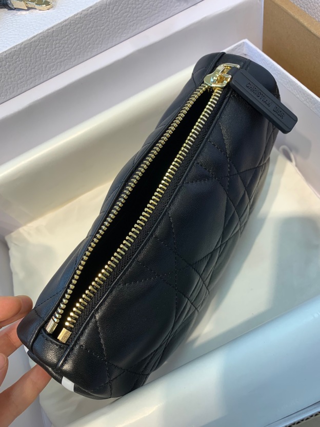 ディオール「Dior」ルナ クレセントバッグ レザー ショルダーバッグ