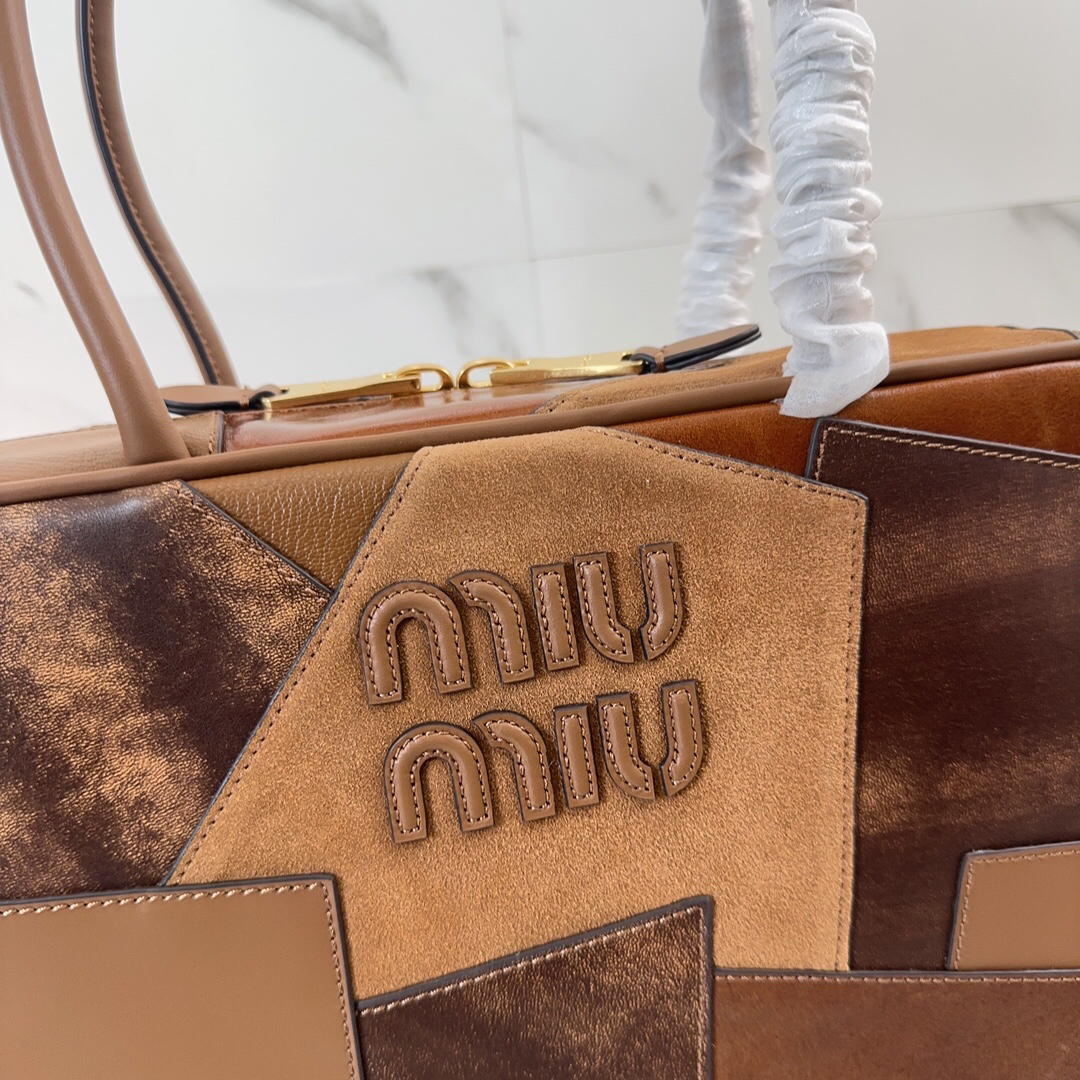 ミュウミュウ「Miu Miu」パッチワーク トートバッグ マルチレザー ラージサイズ