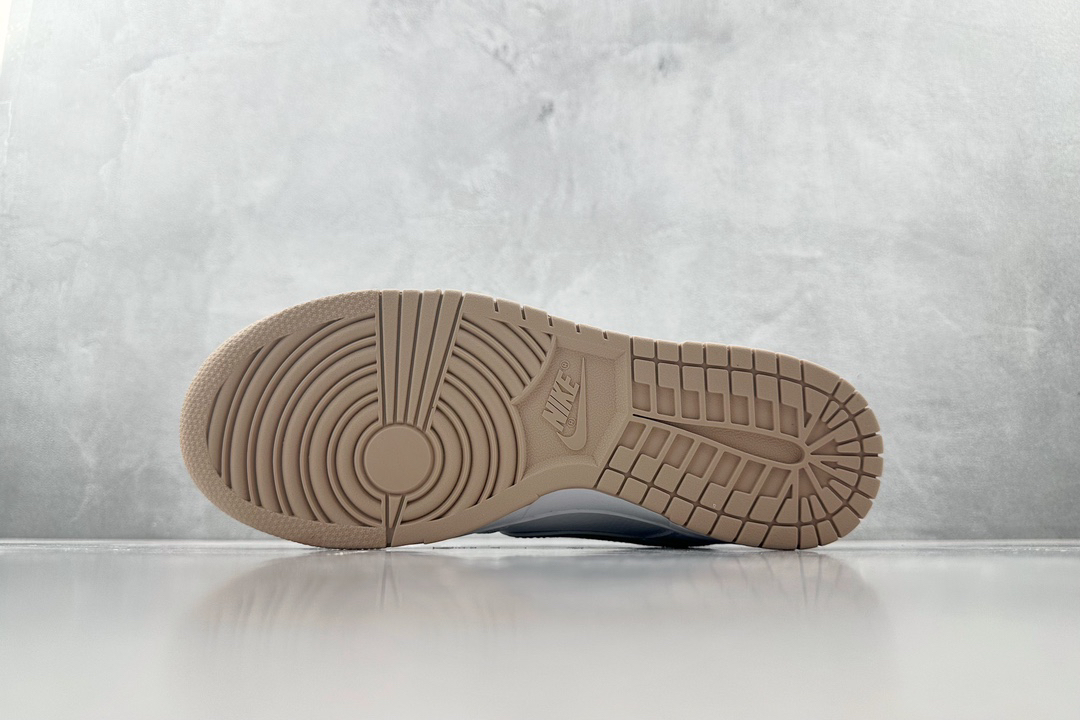 「コラボモデル」Louis Vuitton x Nike コラボ - カーキプリント" スニーカー