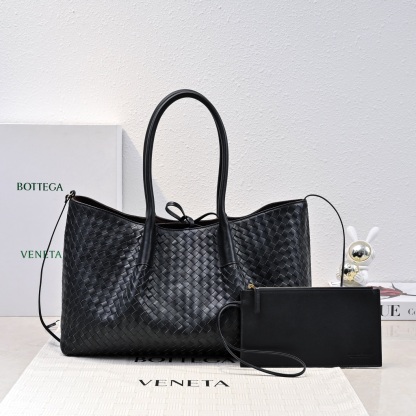 ボッテガ・ヴェネタ「Bottega Veneta」ピナコテカ トートバッグ ミディアム イントレチャート レザー