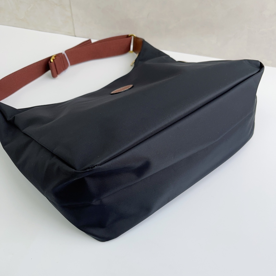 ロンシャン「Longchamp」Le Pliage Xtra ショルダーバッグ