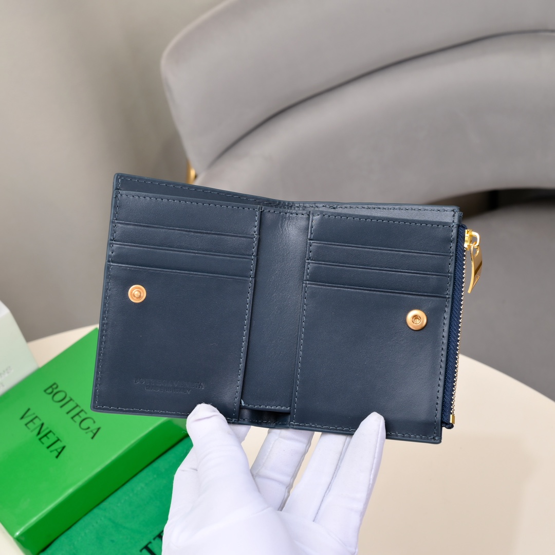 ボッテガ・ヴェネタ「Bottega Veneta」イントレチャート レザー コンコンパクトウォレット