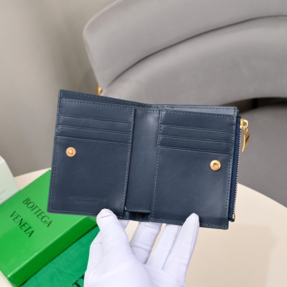 ボッテガ・ヴェネタ「Bottega Veneta」イントレチャート レザー コンコンパクトウォレット