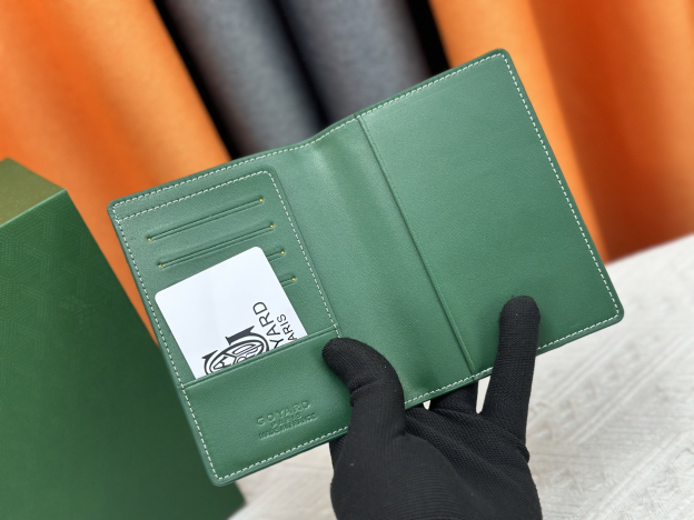 ゴヤール「Goyard」Grenelle パスポートケース