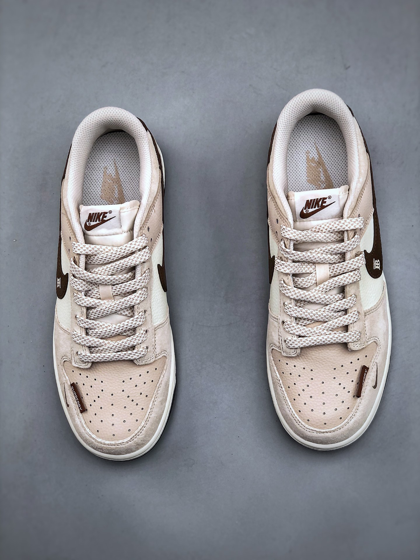 「コラボモデル」Burberry x NikeCOLLAB MIDNIGHT STAR