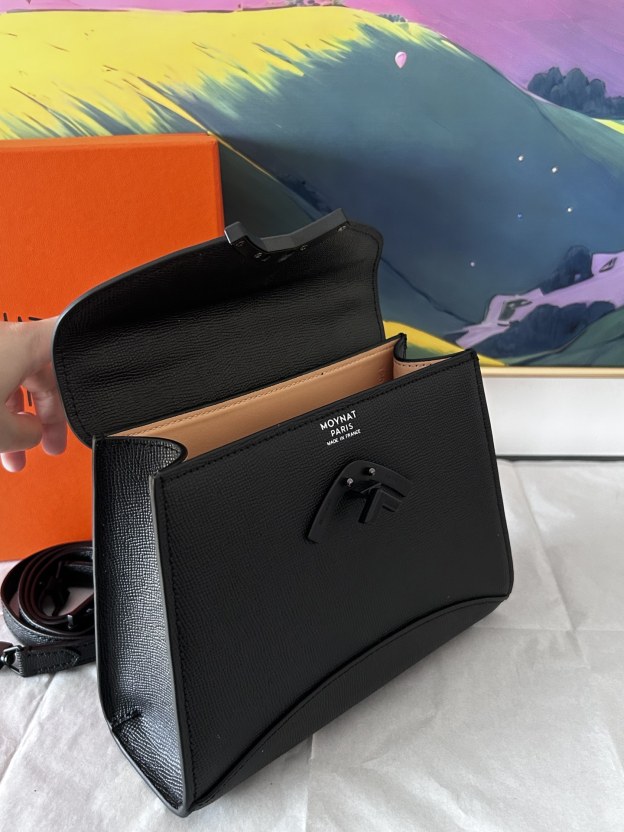 モイナ「Moynat」Gabrielle Mロック ハンドバッグ