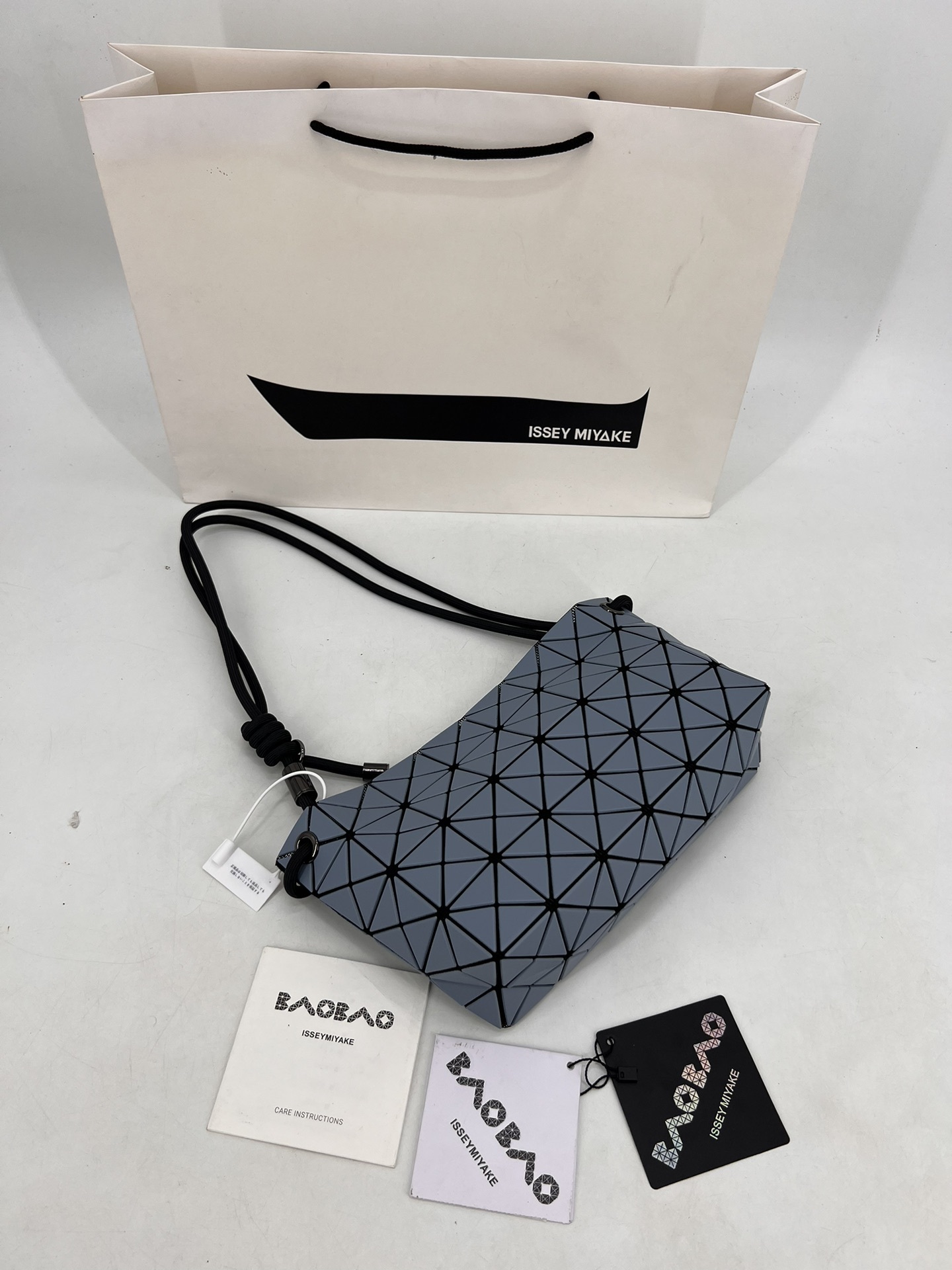 イッセイ・ミヤケ「Issey Miyake」ボストンショルダーバッグ