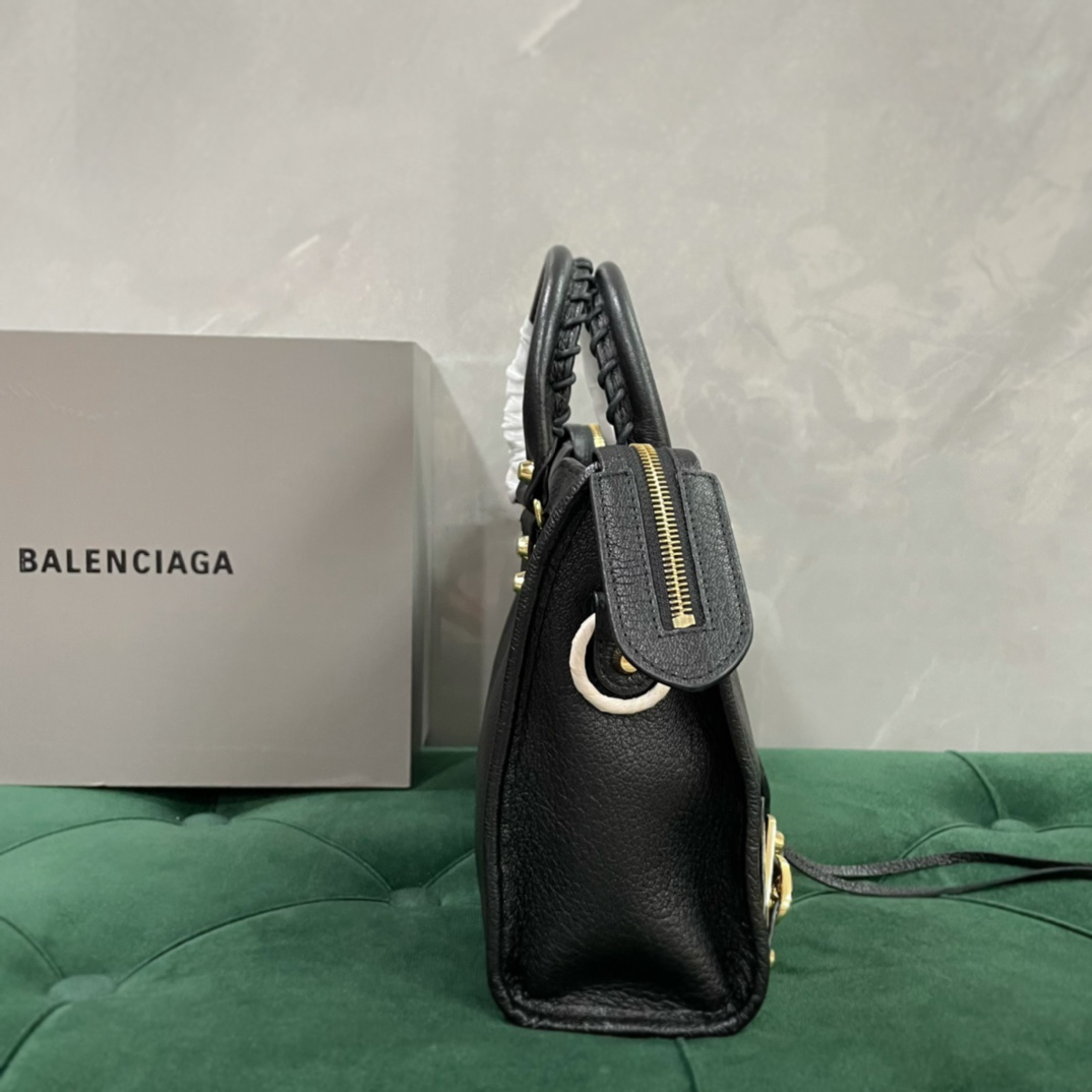 バレンシアガ「Balenciaga」Motocross Bag