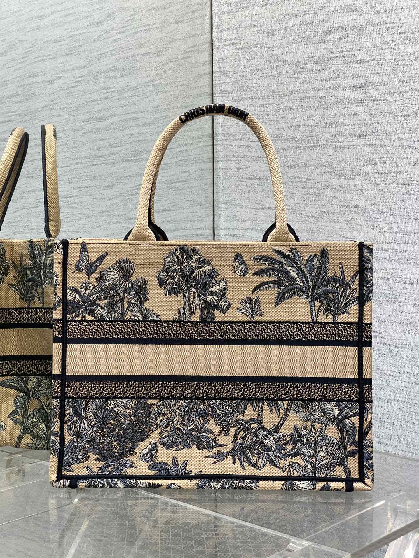 ディオール「Dior」 サマートートバッグ