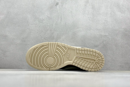 「コラボモデル」Balenciaga x NikeSB Dunk Low "White/Brown/Grey Mini Swoosh" スケートシューズ