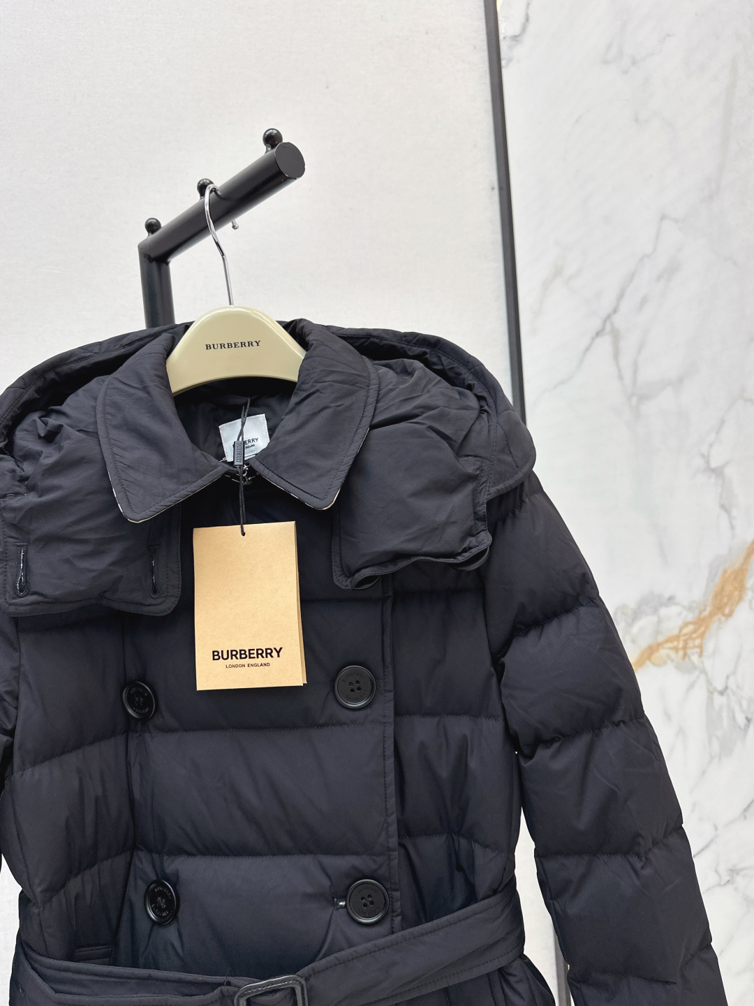 バーバリー「Burberry」 ダブルブレスト ロング ダウンコート フード付き-ISETAN PRESTIGE CURATED