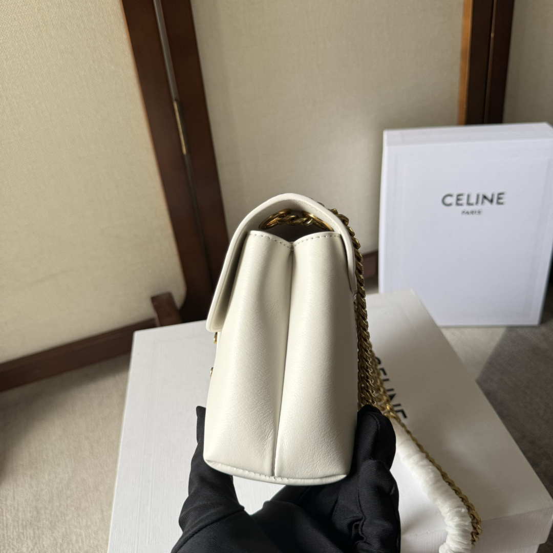 セリーヌ「Celine」TEEN VICTOIRE レザー ショルダーバッグ