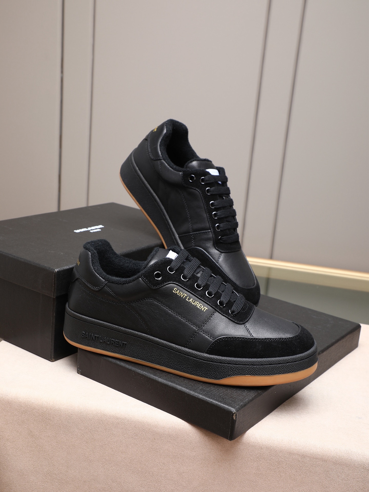 サンローラン「Saint Laurent」ローカット スニーカー