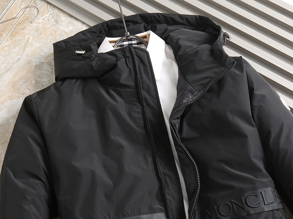 モンクレール「Moncler」カラーブロック ダウンジャケット