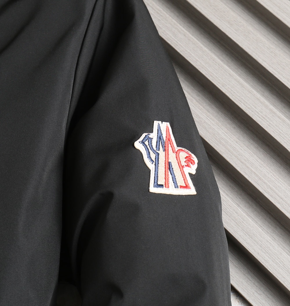 モンクレール「Moncler」カラーブロック ダウンジャケット