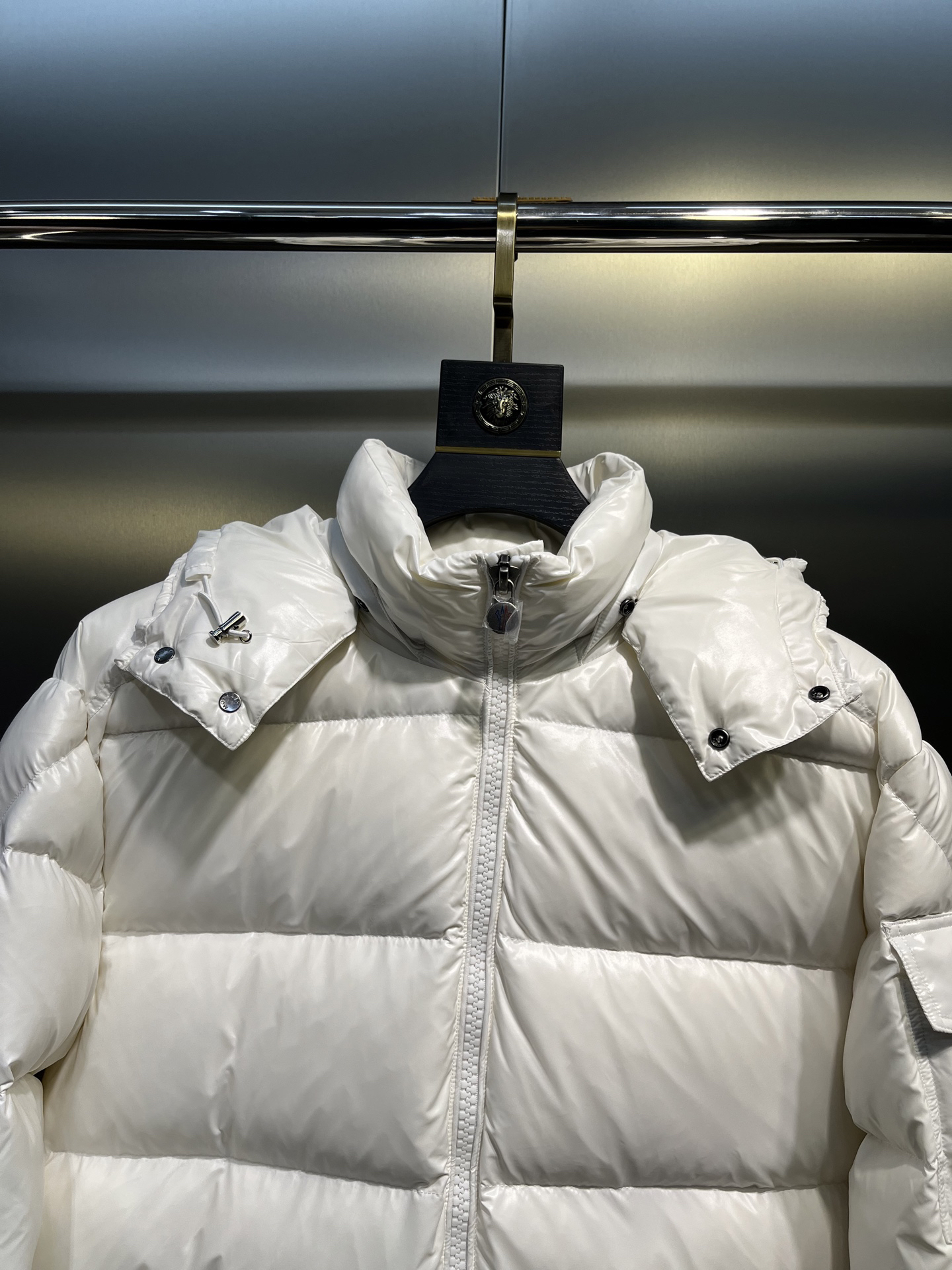 モンクレール「Moncler」Maya ダウンジャケット