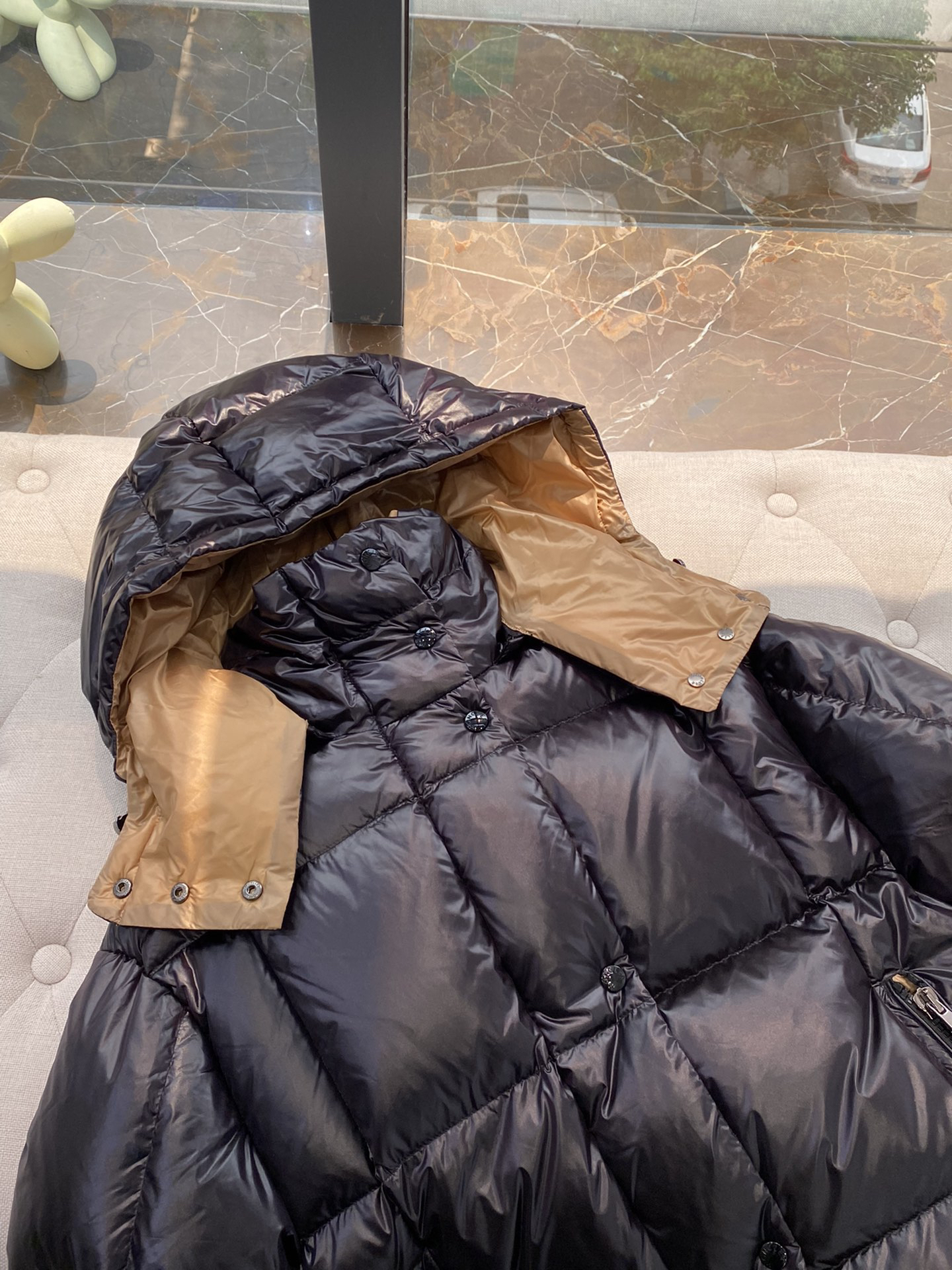 モンクレール「Moncler」フード付きハイネック ダウンジャケット