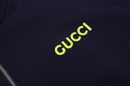 グッチ「Gucci」エンブロイダリー ジップネック スウェットシャツ