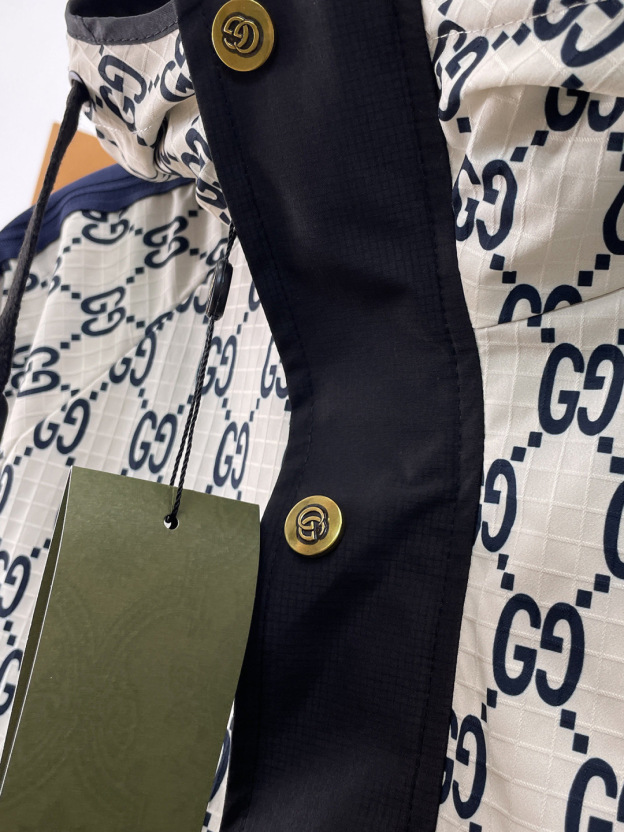 グッチ「Gucci」ショーケース メモリージャケット