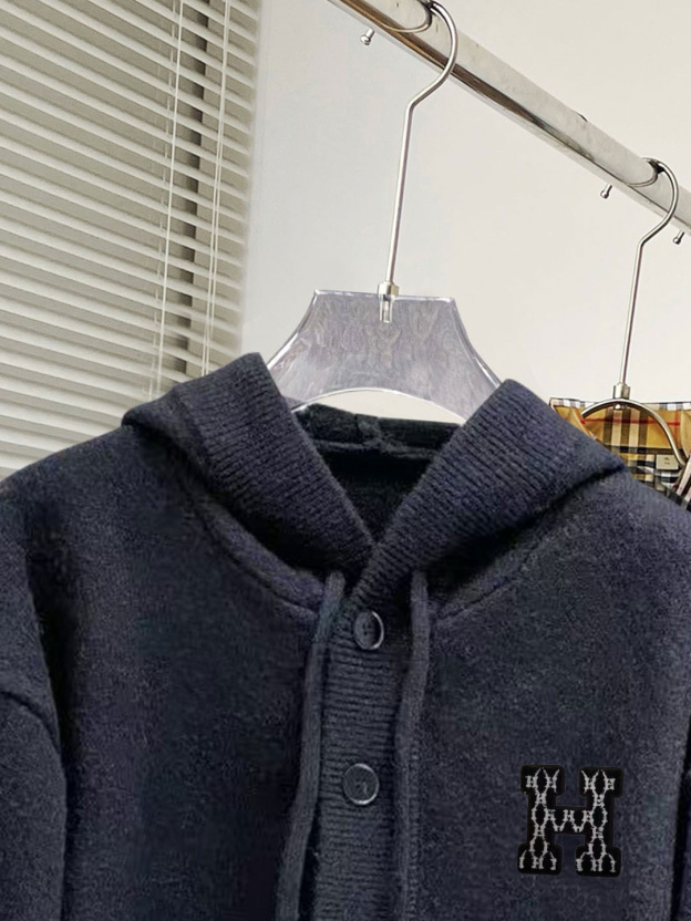 エルメス「Hermès」ロゴ フーディッド ウール ニット