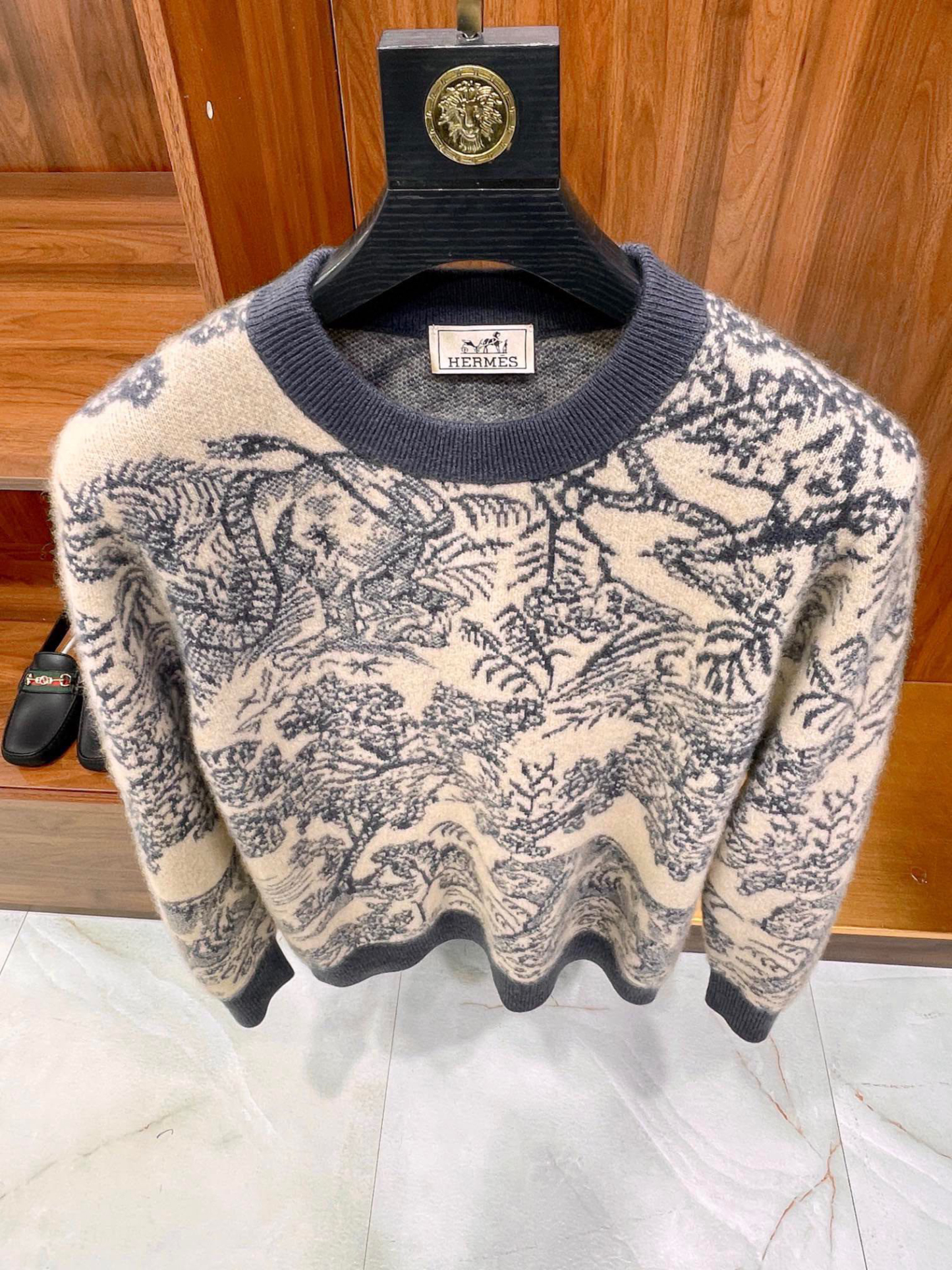 エルメス「Hermès」フォレスト アニマル ジャカード カシミア セーター